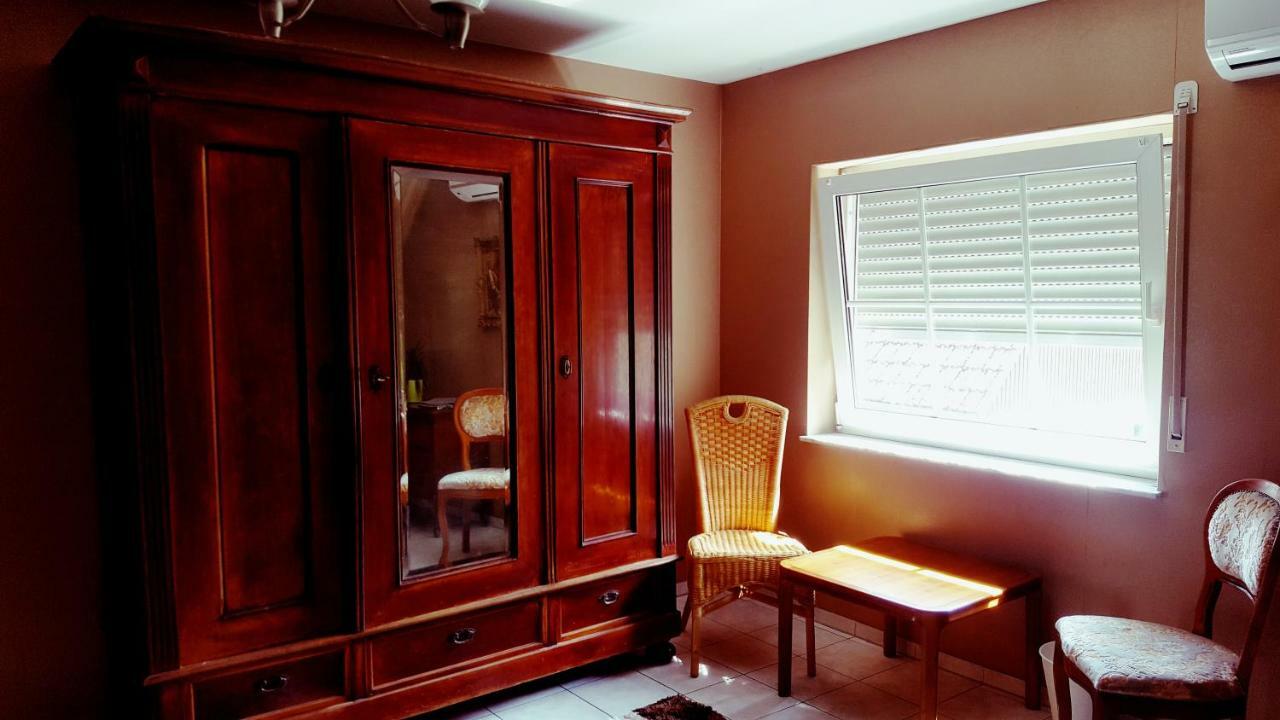 White House 'Privatzimmer' 曼海姆 外观 照片